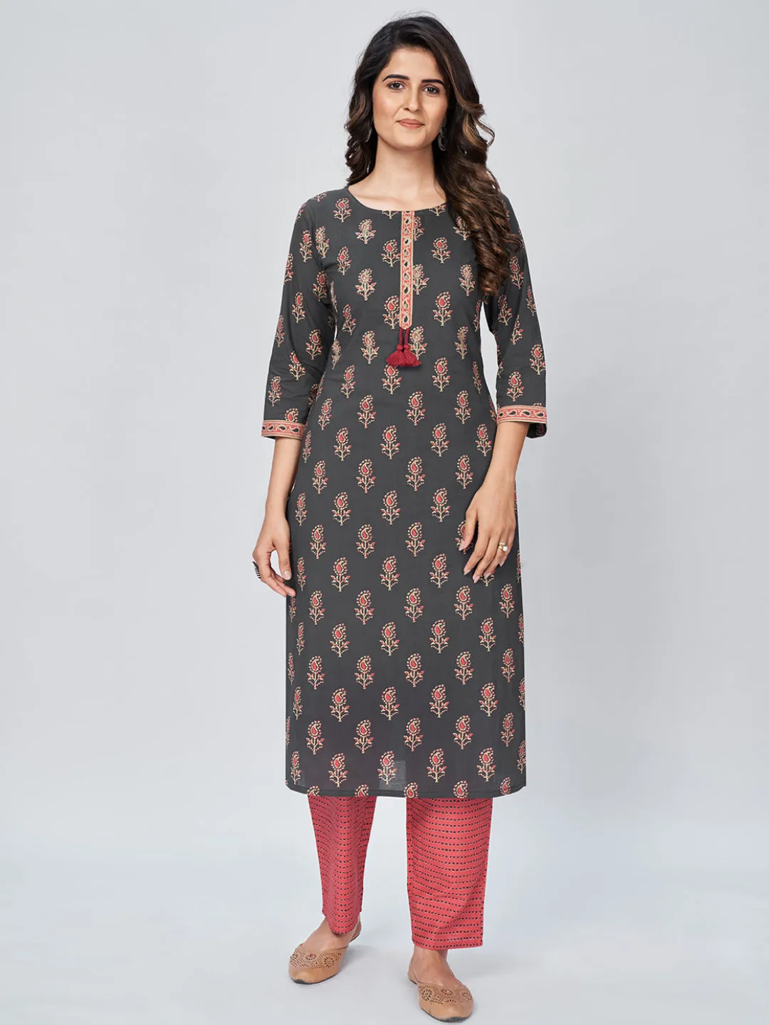 Women'S Printed & Embroidered Straight Cotton Grey Kurta Pant With Dupatta