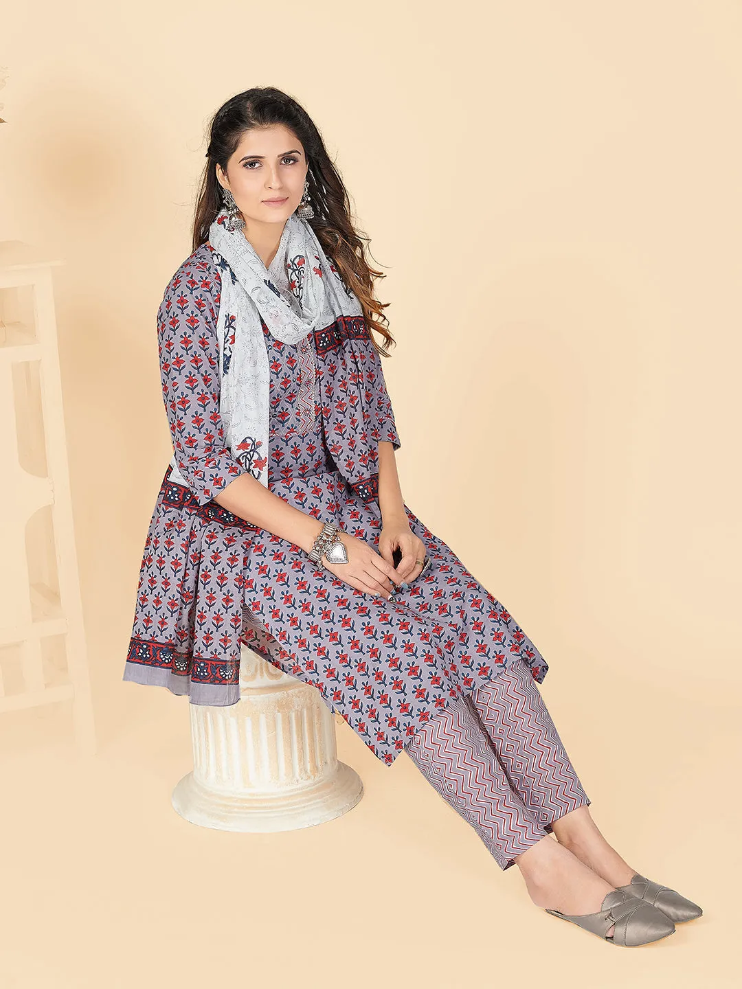 Women'S Printed & Embroidered Straight Cotton Lavender Stitched Kurta Pant With Dupatta