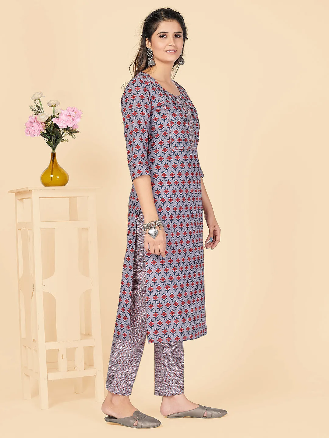 Women'S Printed & Embroidered Straight Cotton Lavender Stitched Kurta Pant With Dupatta